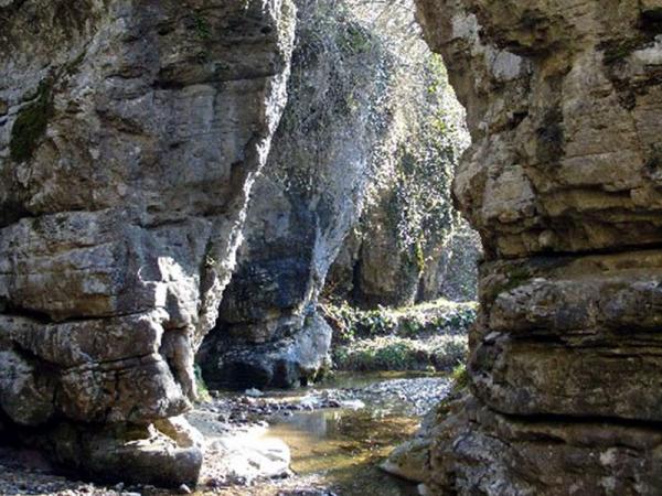 grotte di Ara parco naturale monte Fenera